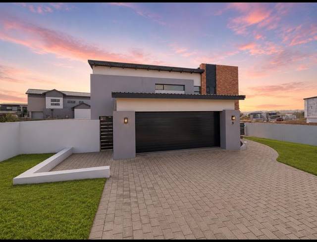4 BEDROOM HOUSE FOR SALE IN FOUNTAINBROOK ESTATE